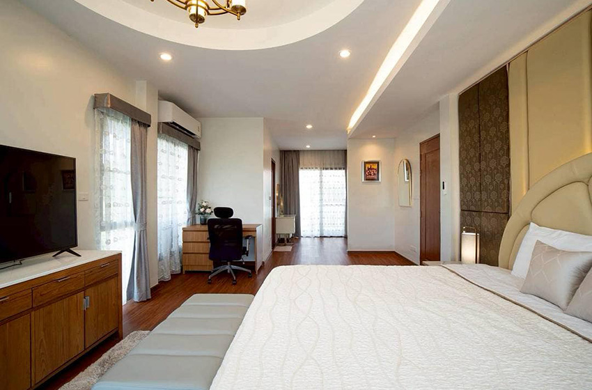 House with Private Pool in Rama 9 